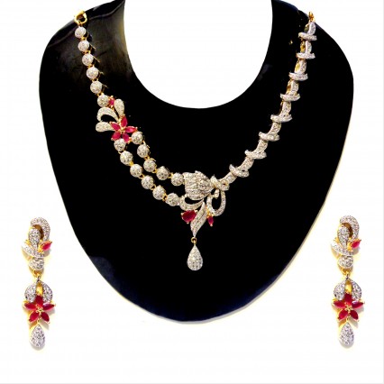 This Necklace set features a unique one of a kind tradition embellish with antic finish