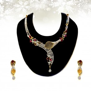 This Necklace set features a unique one of a kind tradition and modern embellish